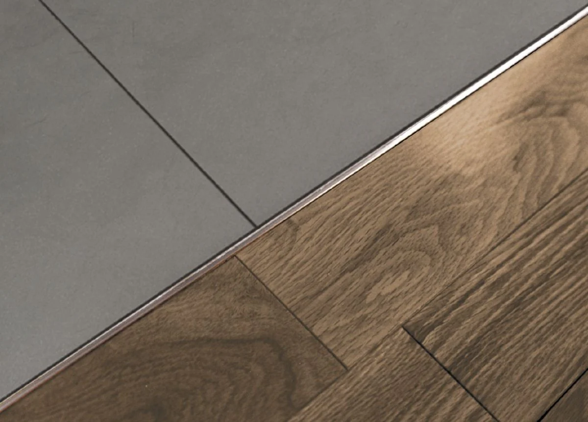 SCHIENE Aluminum Edge Trim  C 8' 2-1/2