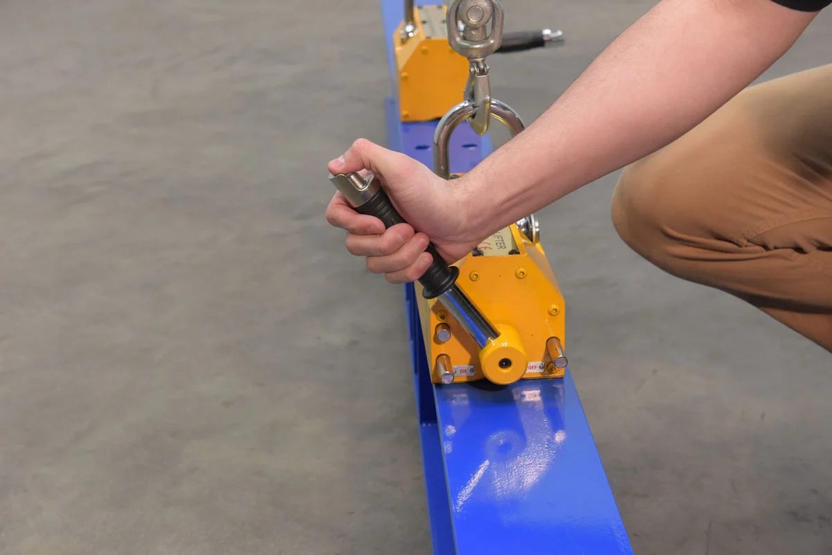 Magnetic Spreader Beams - Poukt