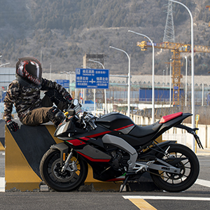 Casque de moto particulier
