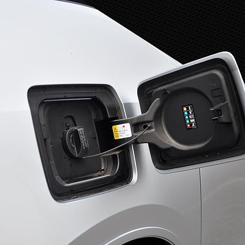 Bouchon de réservoir de carburant 16117222391 compatible avec Série 5 E60 E61 X5 E70 X3 E83 Série 1 E81 E87 E82 E88 Série 3 E90 E91 E92 E93 MINI CLUBMAN Remplace # 16116756772 - Poukt