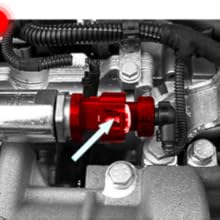 Trouvez la rampe Common Rail et le connecteur d'origine du capteur de pression du carburant.