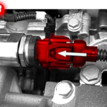 Débranchez le connecteur de la rampe Common Rail.